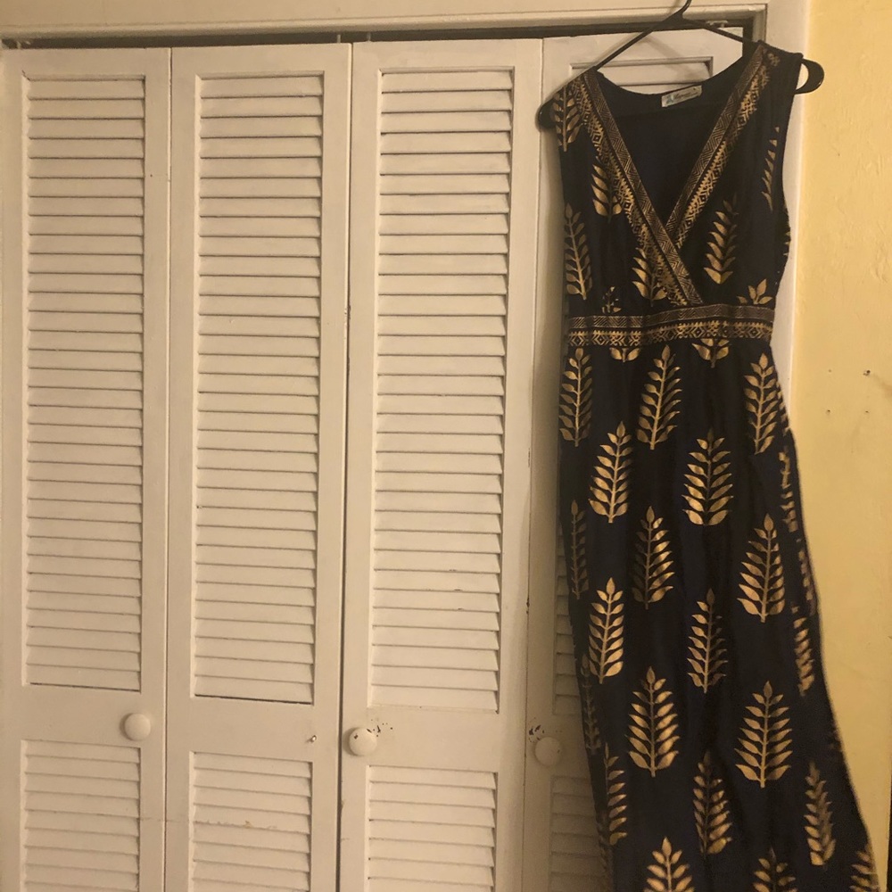Dress - Picture 5 of 8